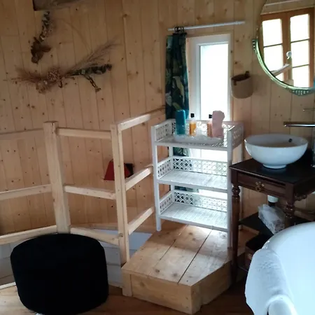 La Tour De Atypique Possibilite Table D'hotes Sur Reservation Apartmán *