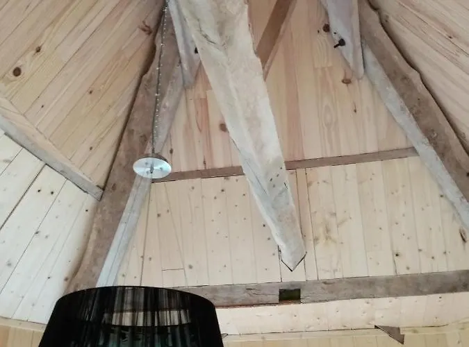 아파트 La Tour De Atypique Possibilite Table D'hotes Sur Reservation Ver (Manche)