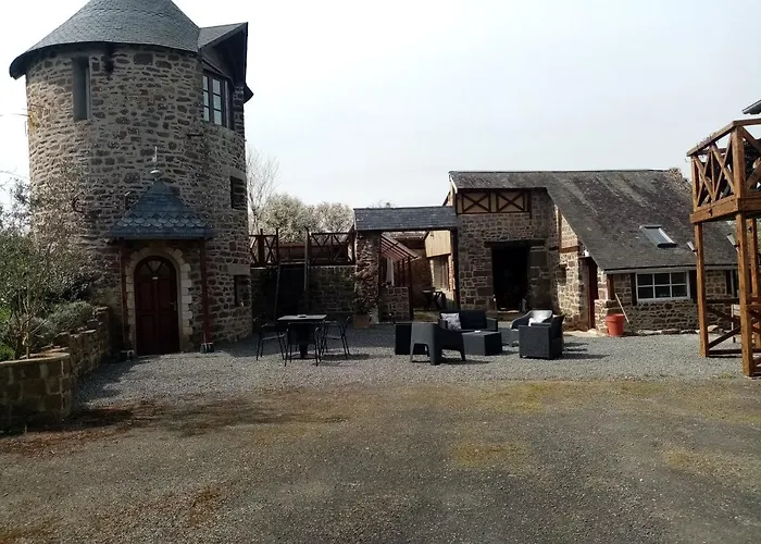 La Tour De Atypique Possibilite Table D'hotes Sur Reservation 아파트