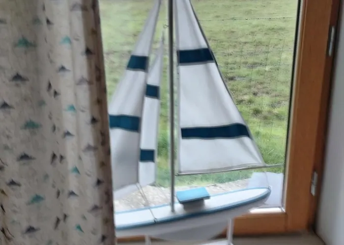 La Tour De Atypique Possibilite Table D'hotes Sur Reservation * Ver (Manche)